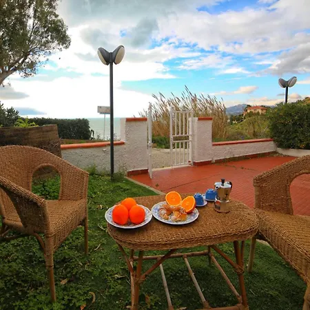 Villa Rentopolis Costa Macauda *